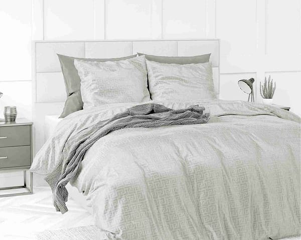 Sleeptime Embossed Velvet Fashion Wit