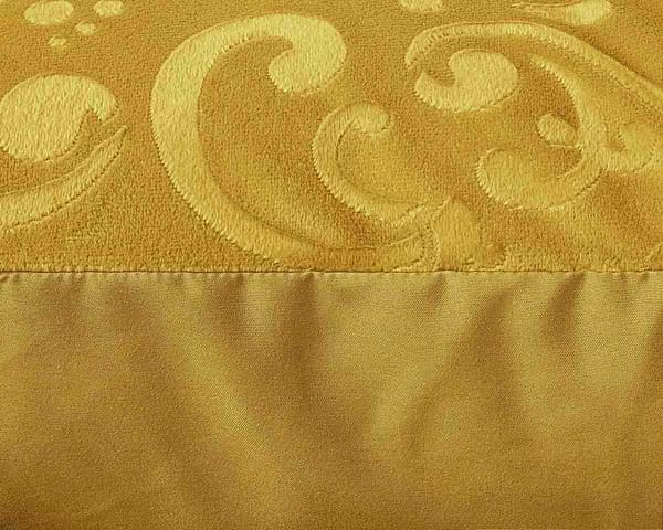 Embossed Velvet Sultan Goud