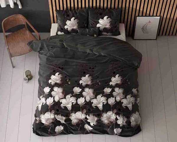 Sleeptime Dark Flower dekbedovertrek - Zwart